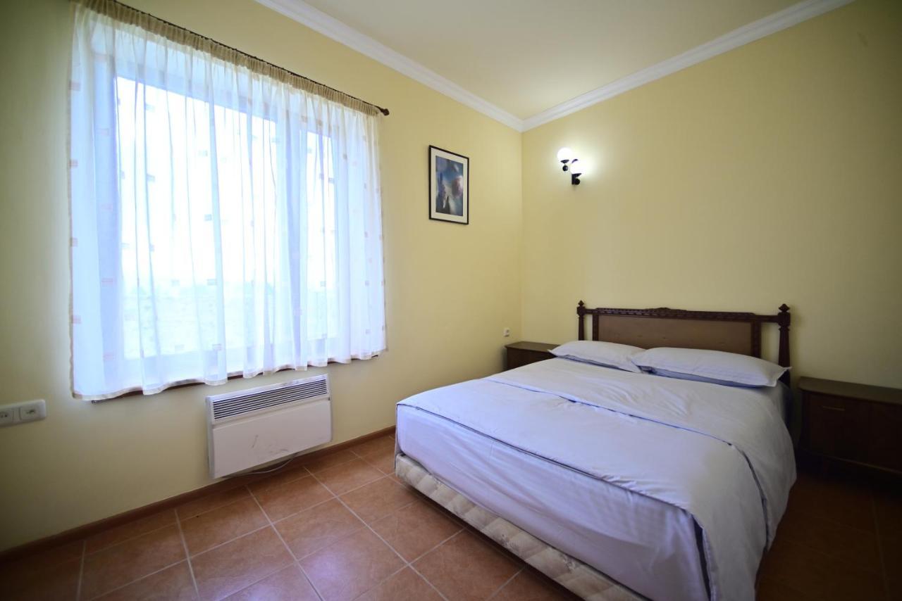 Sevan Tarsus Guesthouse Tsovazard Luaran gambar